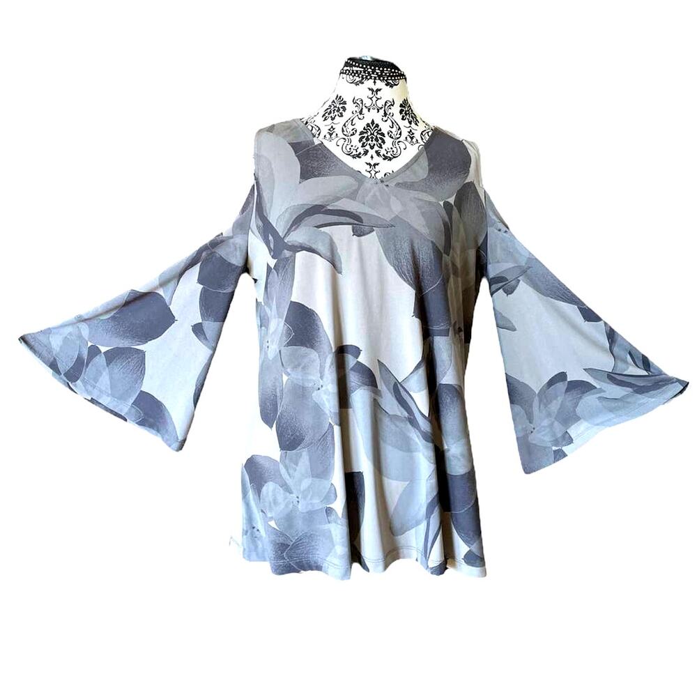 H by Halston Shades of Gray Floral Cold Shoulder Bell sleeve Top size Large